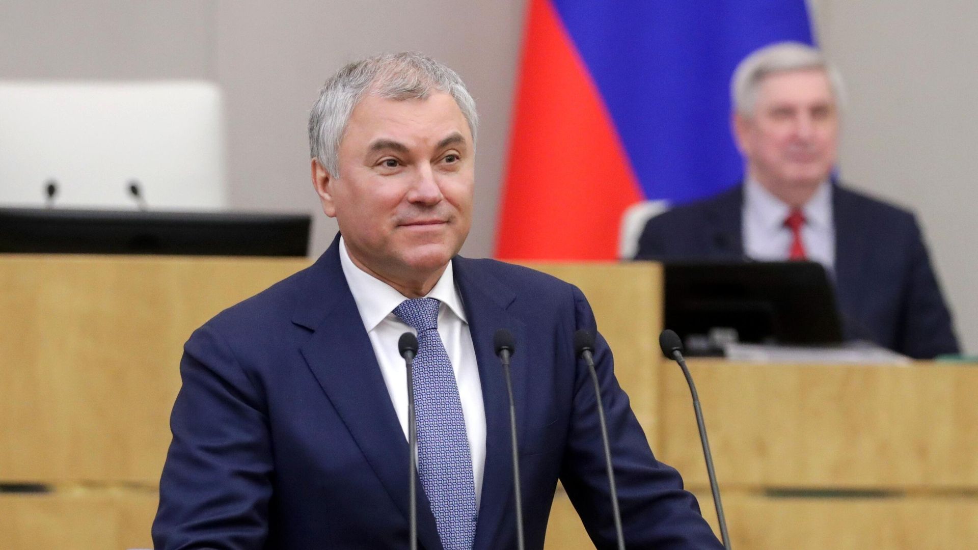 Председатель Госдумы РФ Вячеслав Володин выступает на пленарном заседании в Государственной думе Председатель Госдумы РФ Вячеслав Володин выступает на пленарном заседании в Государственной думе - РИА Новости, 1920