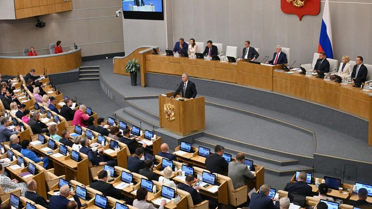 Председатель Государственной Думы РФ Вячеслав Володин выступает на пленарном заседании Государственной думы РФ Председатель Государственной Думы РФ Вячеслав Володин выступает на пленарном заседании Государственной думы РФ