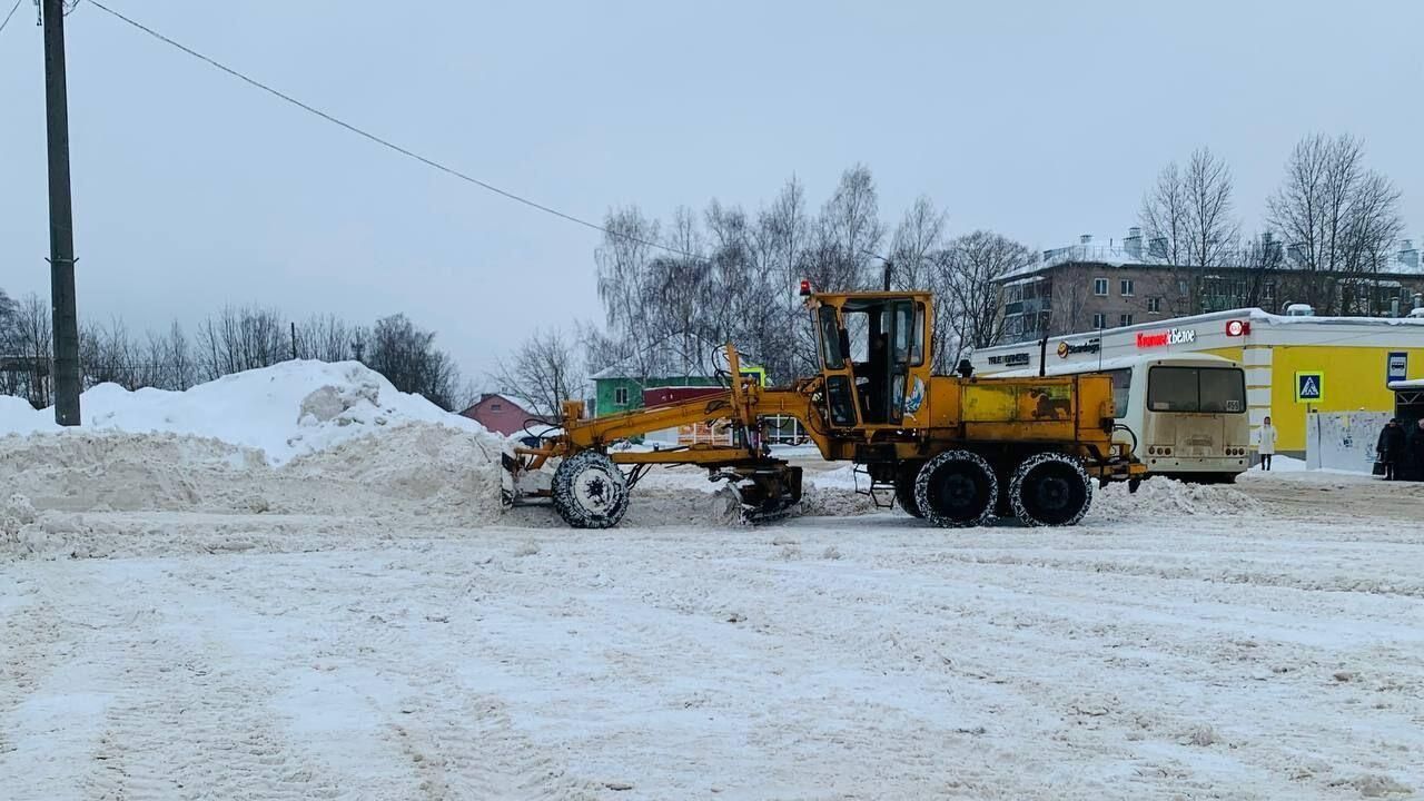 Уборка снежного покрова в городе Тейково Ивановскойй области Уборка снежного покрова в городе Тейково Ивановскойй области - РИА Новости, 1920, 26.01.2024