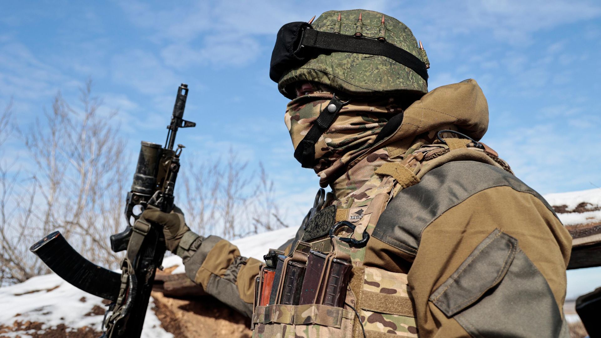 Доброволец на передовой Угледарского направления. Доброволец на передовой Угледарского направления. - РИА Новости, 1920, 30.01.2024