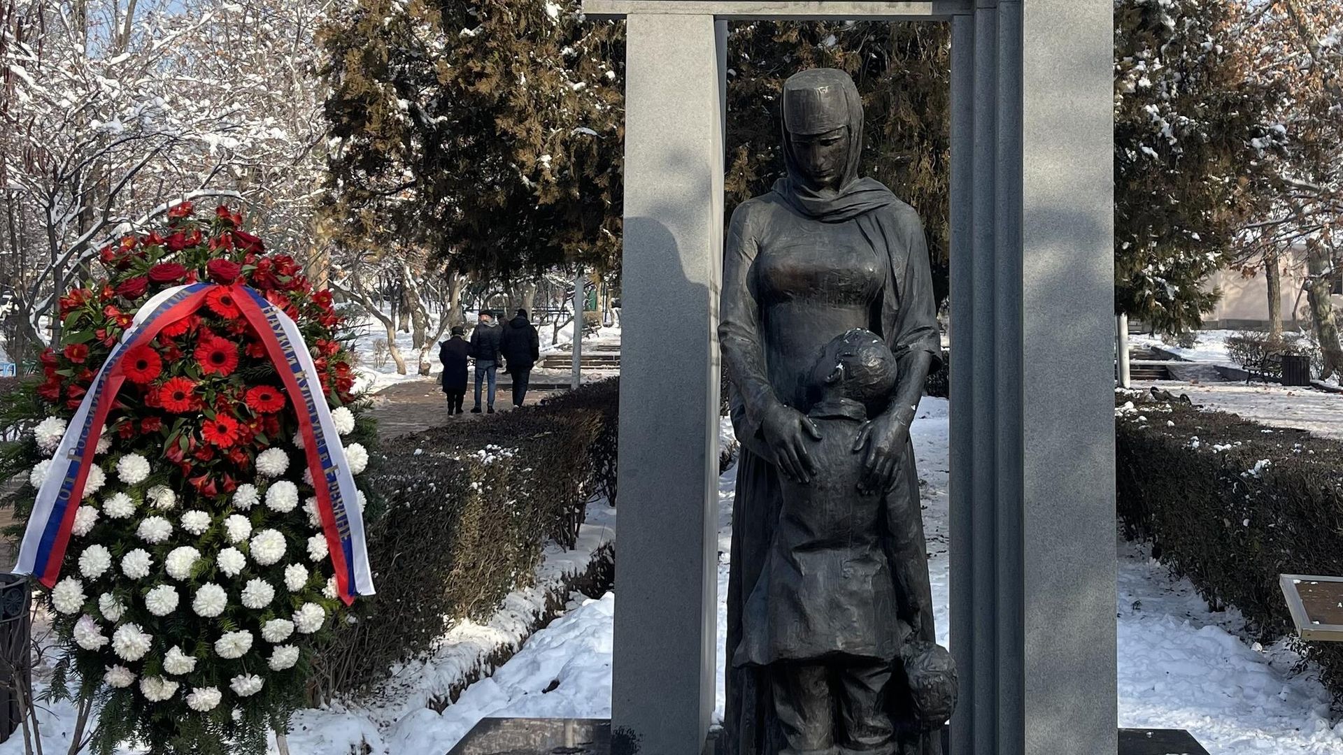 Памятник детям блокадного Ленинграда в Ереване Памятник детям блокадного Ленинграда в Ереване - РИА Новости, 1920, 31.01.2024