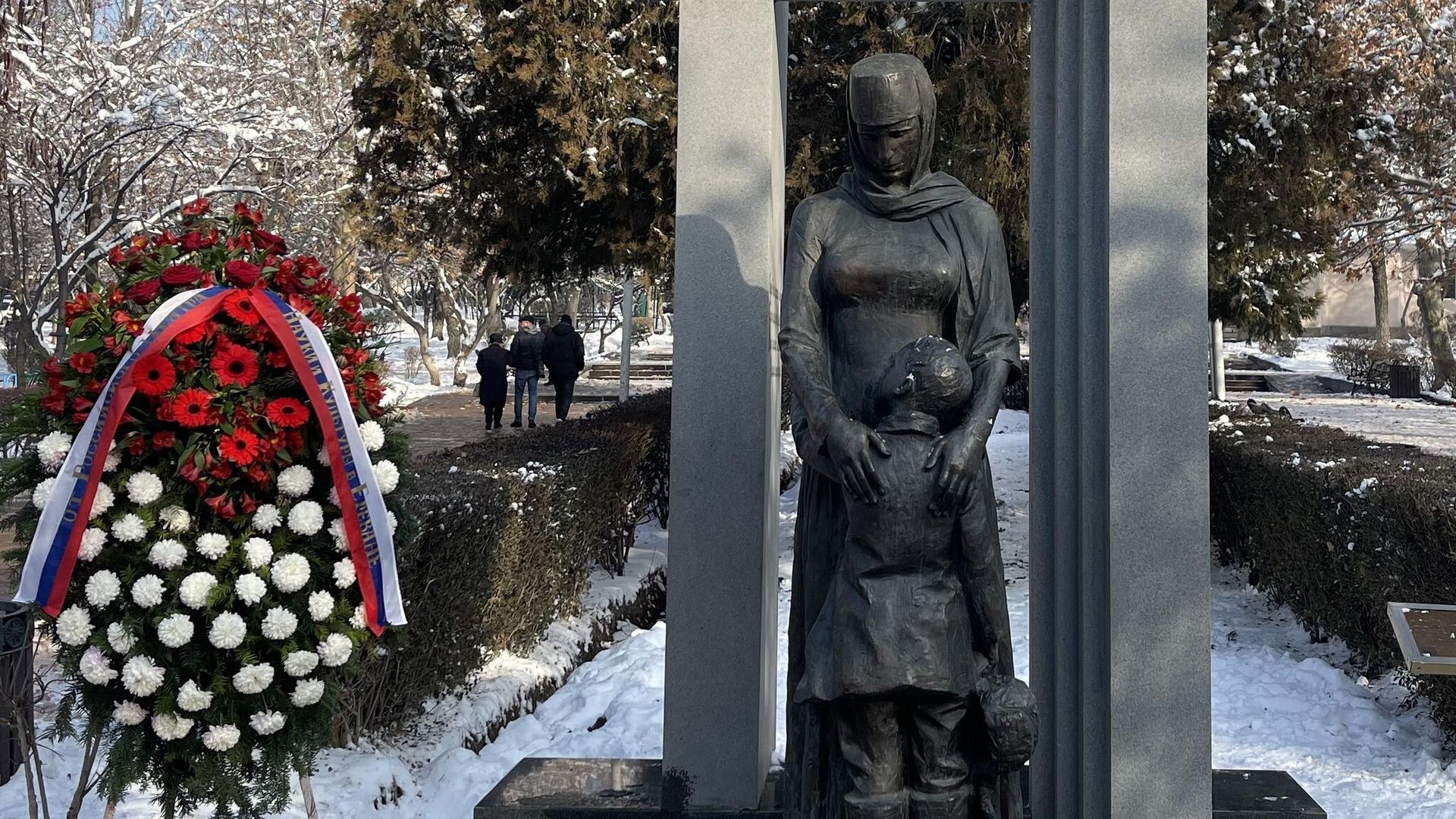 Памятник детям блокадного Ленинграда в Ереване Памятник детям блокадного Ленинграда в Ереване - РИА Новости, 1920, 31.01.2024