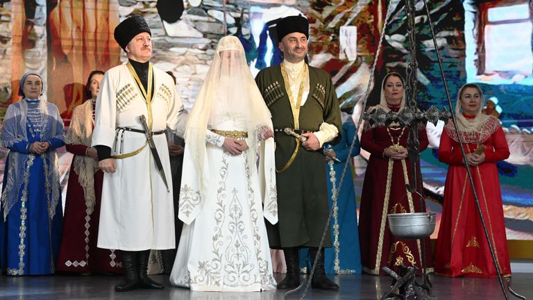 Традиционная осетинская свадьба в День региона - Республики Северной Осетии - Алании на Международной выставке-форуме Россия
