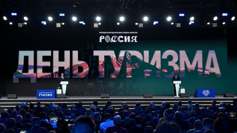 Пленарная сессия Почувствуй Россию. Время путешествовать по стране Пленарная сессия Почувствуй Россию. Время путешествовать по стране