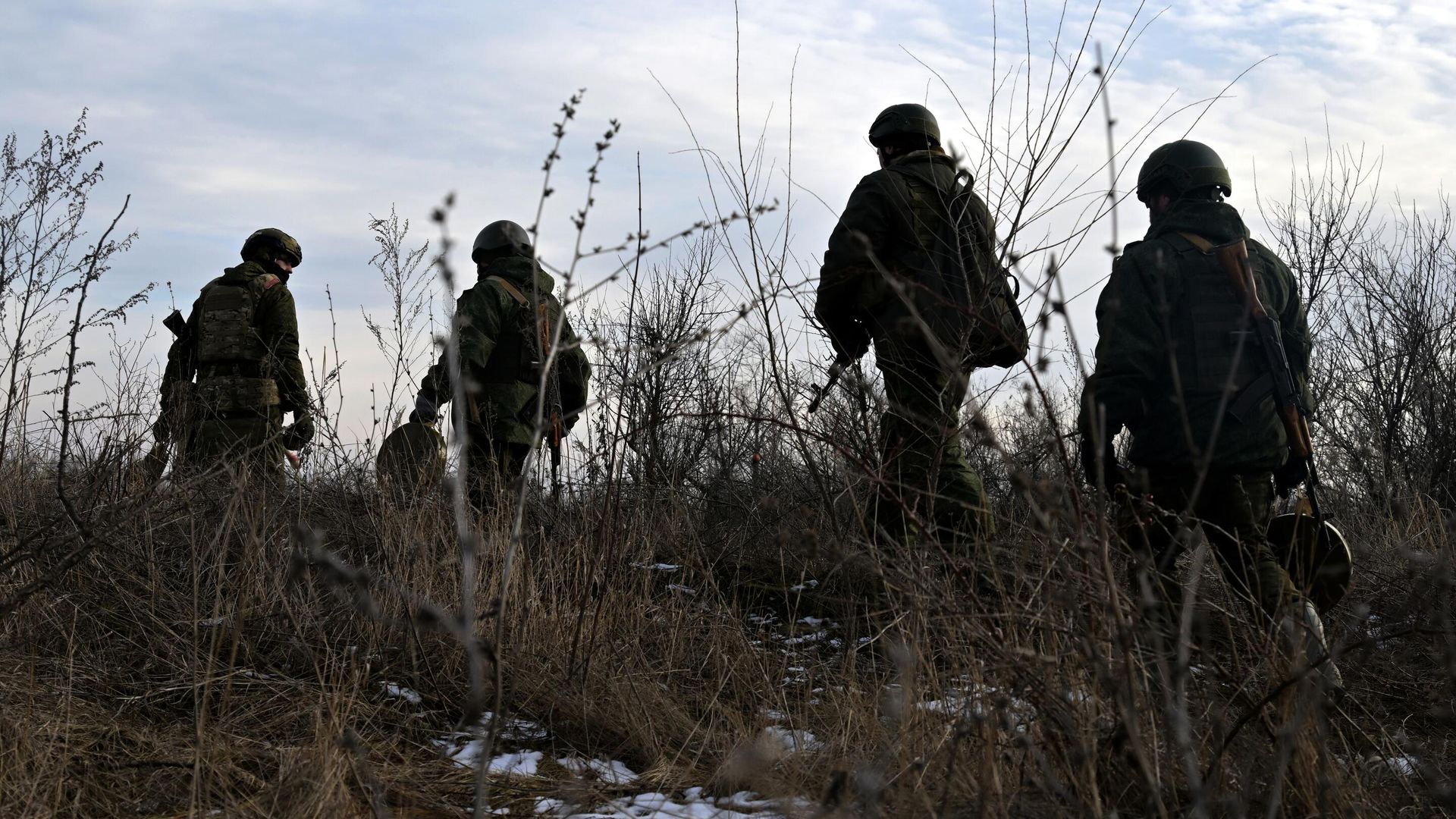 Военнослужащие ВС РФ в зоне СВО Военнослужащие ВС РФ в зоне СВО - РИА Новости, 1920, 25.02.2024