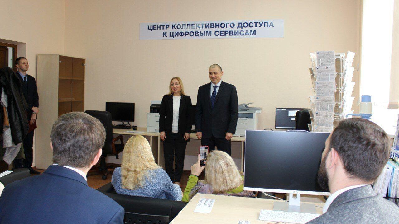 Центр коллективного доступа к цифровым сервисам открылся для аграриев Дона Центр коллективного доступа к цифровым сервисам открылся для аграриев Дона - РИА Новости, 1920, 06.02.2024