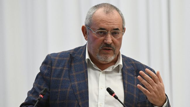 Борис Надеждин*