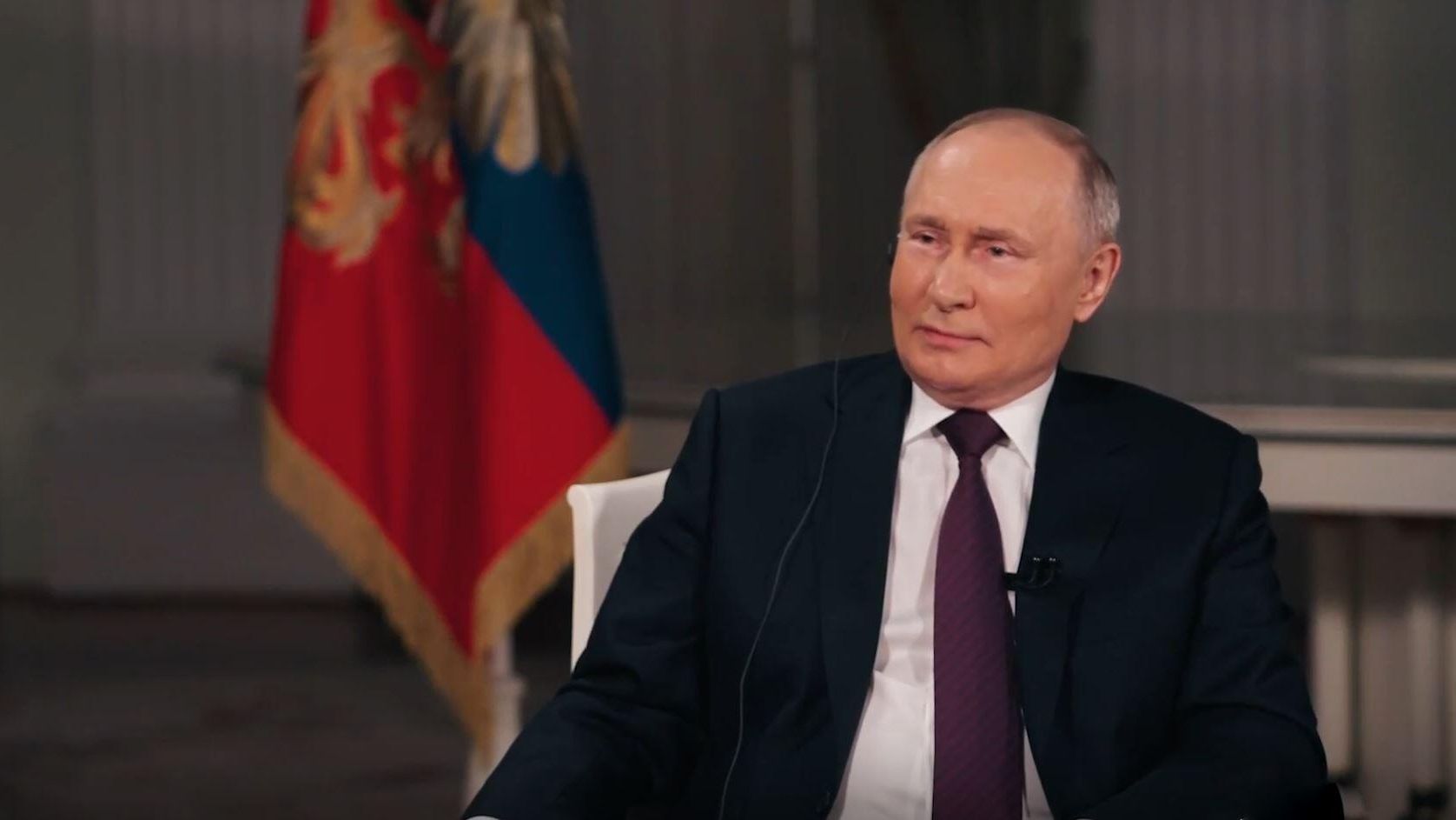 Президент России Владимир Путин во время интервью американскому журналисту Такеру Карлсону. Кадр видео Президент России Владимир Путин во время интервью американскому журналисту Такеру Карлсону. Кадр видео - РИА Новости, 1920, 09.02.2024