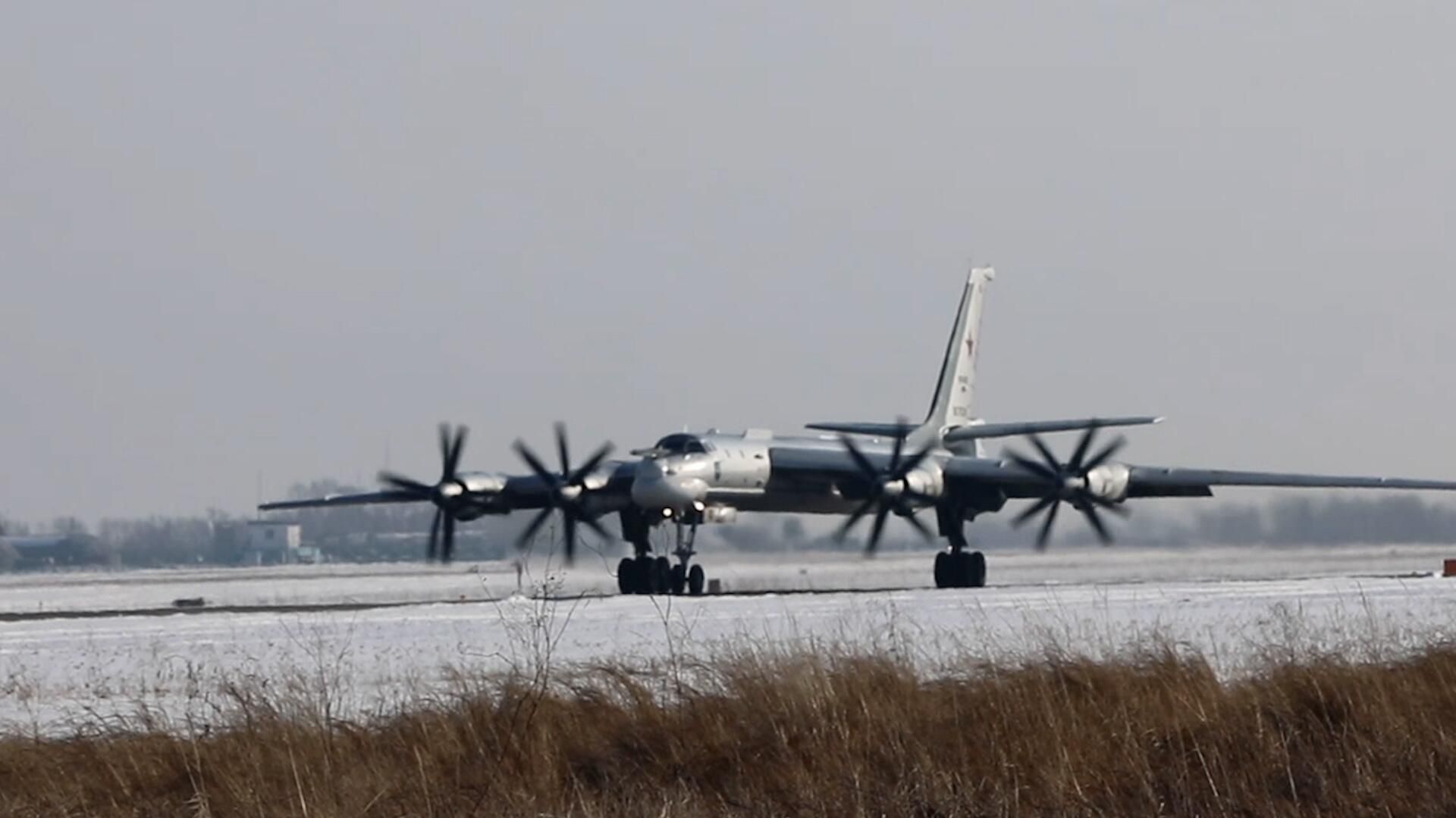 Плановый полет Ту-95мс над нейтральными водами Берингова моря Плановый полет Ту-95мс над нейтральными водами Берингова моря - РИА Новости, 1920, 10.02.2024