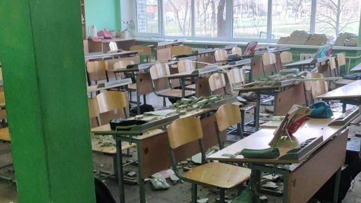Место обрушения потолка в средней школе поселка Энем в республике Адыгея. 10 февраля 2024 Место обрушения потолка в средней школе поселка Энем в республике Адыгея. 10 февраля 2024 - РИА Новости, 1920, 10.02.2024