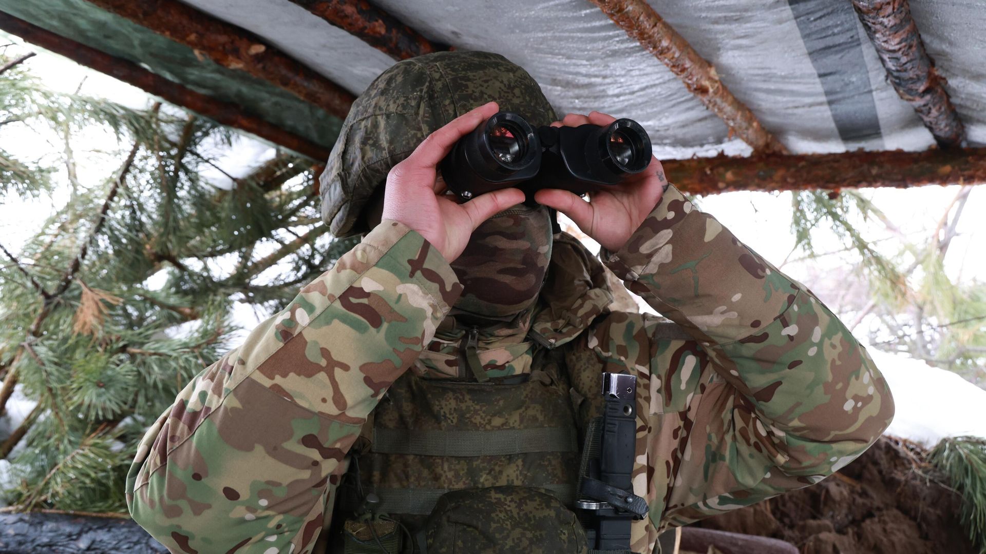 Военнослужащий зенитно-ракетного подразделения в зоне спецоперации - РИА Новости, 1920, 16.09.2026
