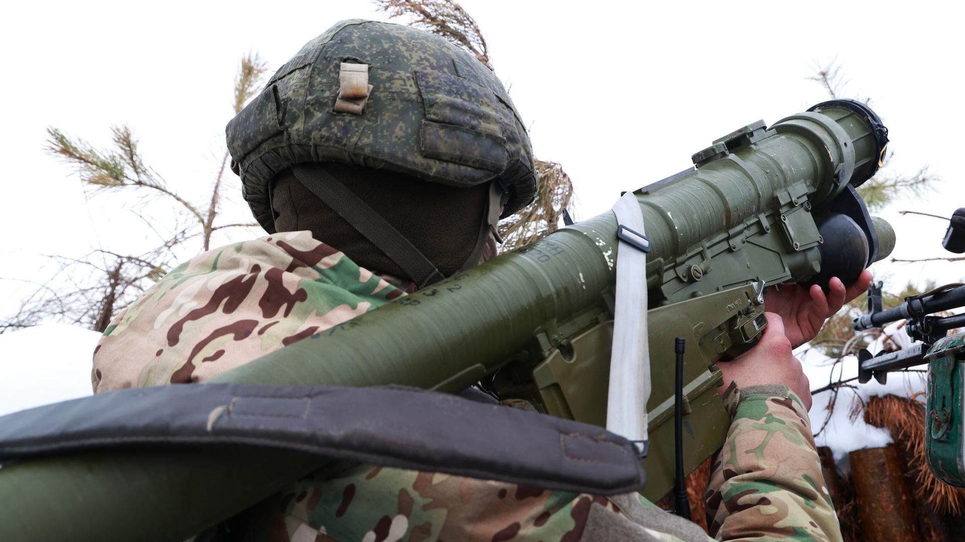 Военнослужащий зенитно-ракетного подразделения в зоне спецоперации - РИА Новости, 1920, 23.02.2024