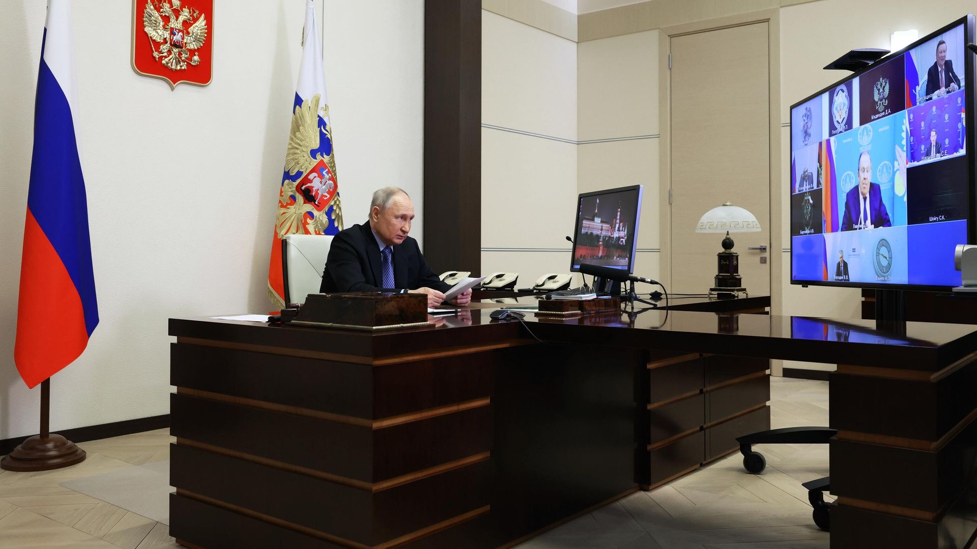 Президент РФ Владимир Путин проводит совещание с постоянными членами Совета безопасности РФ - РИА Новости, 1920, 22.03.2024