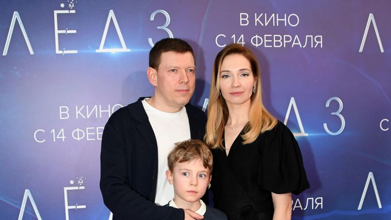 Актеры Мария Луговая и Сергей Лавыгин на премьере фильма Лёд 3 в киноцентре КАРО 11 Октябрь в Москве Актеры Мария Луговая и Сергей Лавыгин на премьере фильма Лёд 3 в киноцентре КАРО 11 Октябрь в Москве
