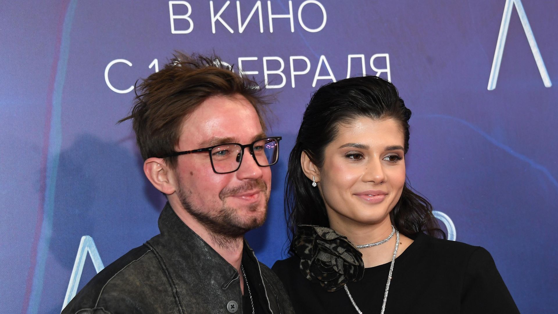 Актер Александр Петров с супругой Викторией на премьере фильма Лед 3 в киноцентре КАРО 11 Октябрь в Москве Актер Александр Петров с супругой Викторией на премьере фильма Лед 3 в киноцентре КАРО 11 Октябрь в Москве - РИА Новости, 1920, 14.02.2024