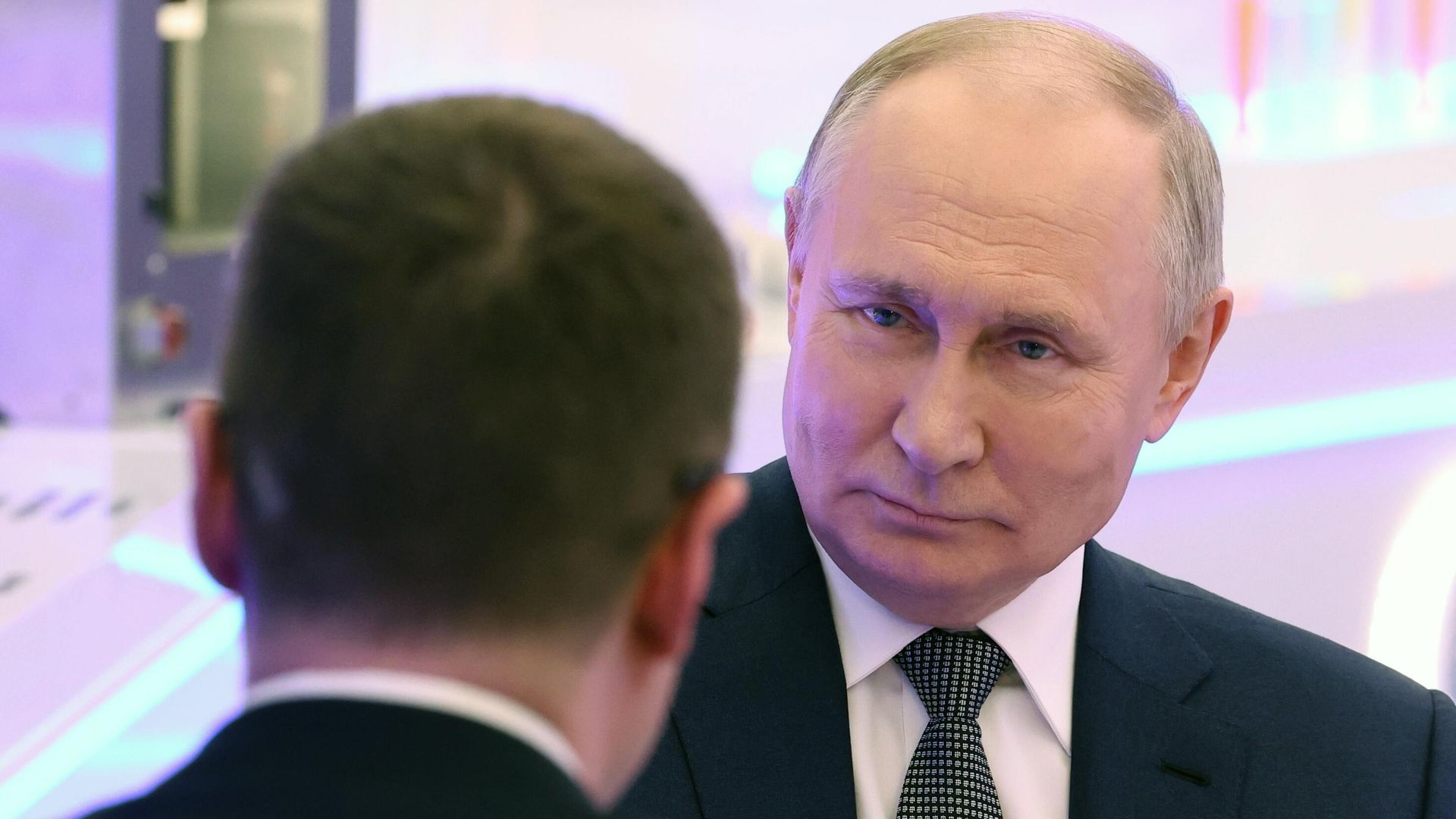 Президент РФ В. Путин ответил на вопросы журналиста П. Зарубина Президент РФ В. Путин ответил на вопросы журналиста П. Зарубина - РИА Новости, 1920, 19.01.2025