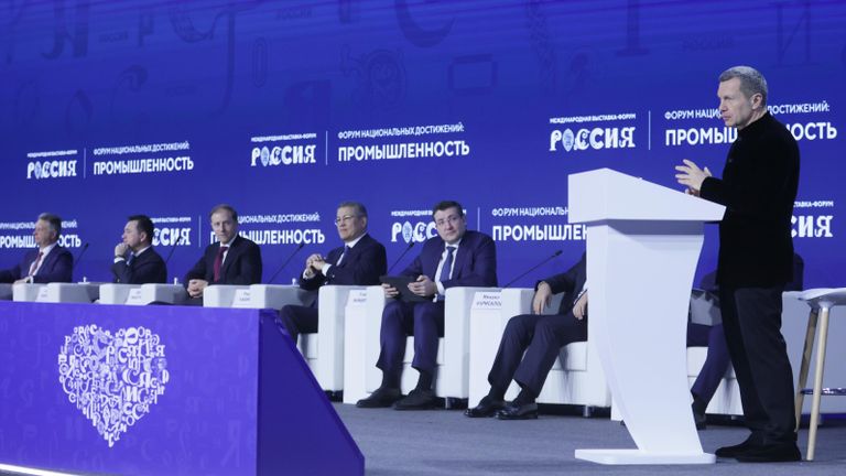 Пленарная сессия О ключевых достижениях и результатах развития промышленности. Итоговая коллегия Пленарная сессия О ключевых достижениях и результатах развития промышленности. Итоговая коллегия