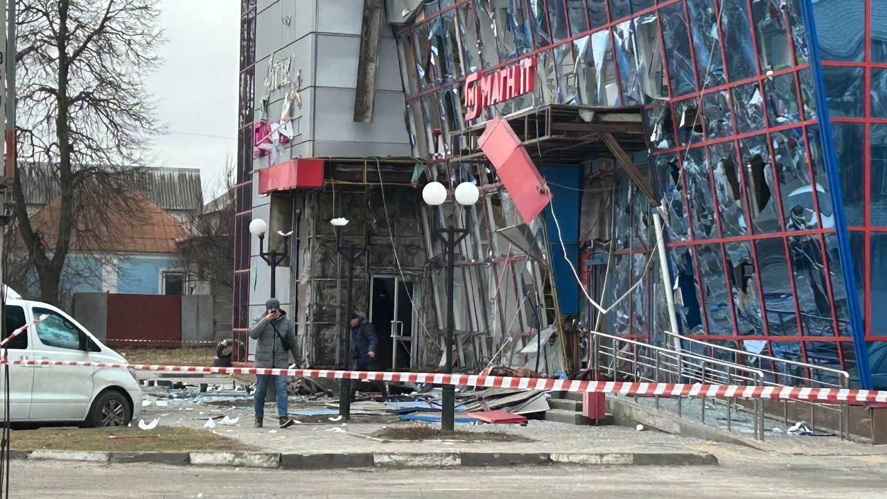 Последствия ракетного удара по Белгороду Последствия ракетного удара по Белгороду - РИА Новости, 1920, 15.02.2024