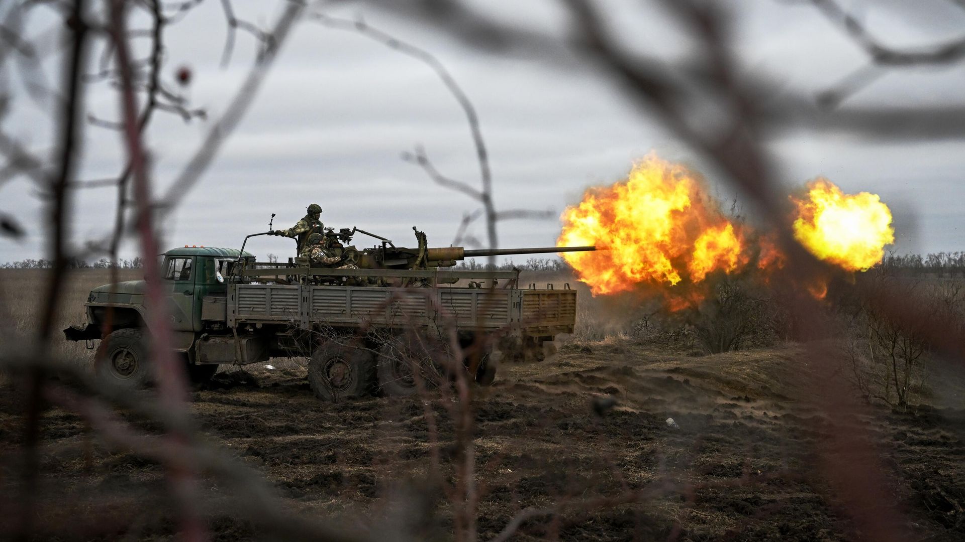 Боевая работа огневых расчетов зенитной установки С-60 ЦВО ВС России в зоне проведения специальной военной операции Боевая работа огневых расчетов зенитной установки С-60 ЦВО ВС России в зоне проведения специальной военной операции - РИА Новости, 1920, 18.02.2024