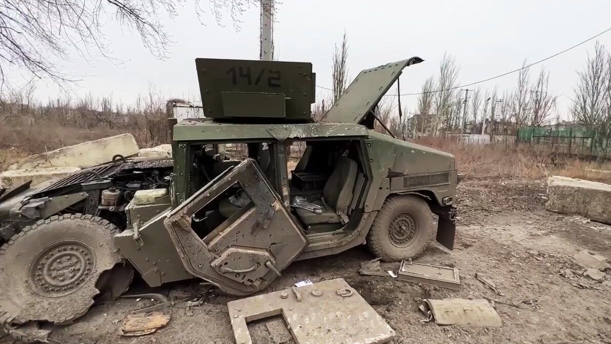 Поврежденная военная техника в Авдеевке Поврежденная военная техника в Авдеевке - РИА Новости, 1920, 19.02.2024