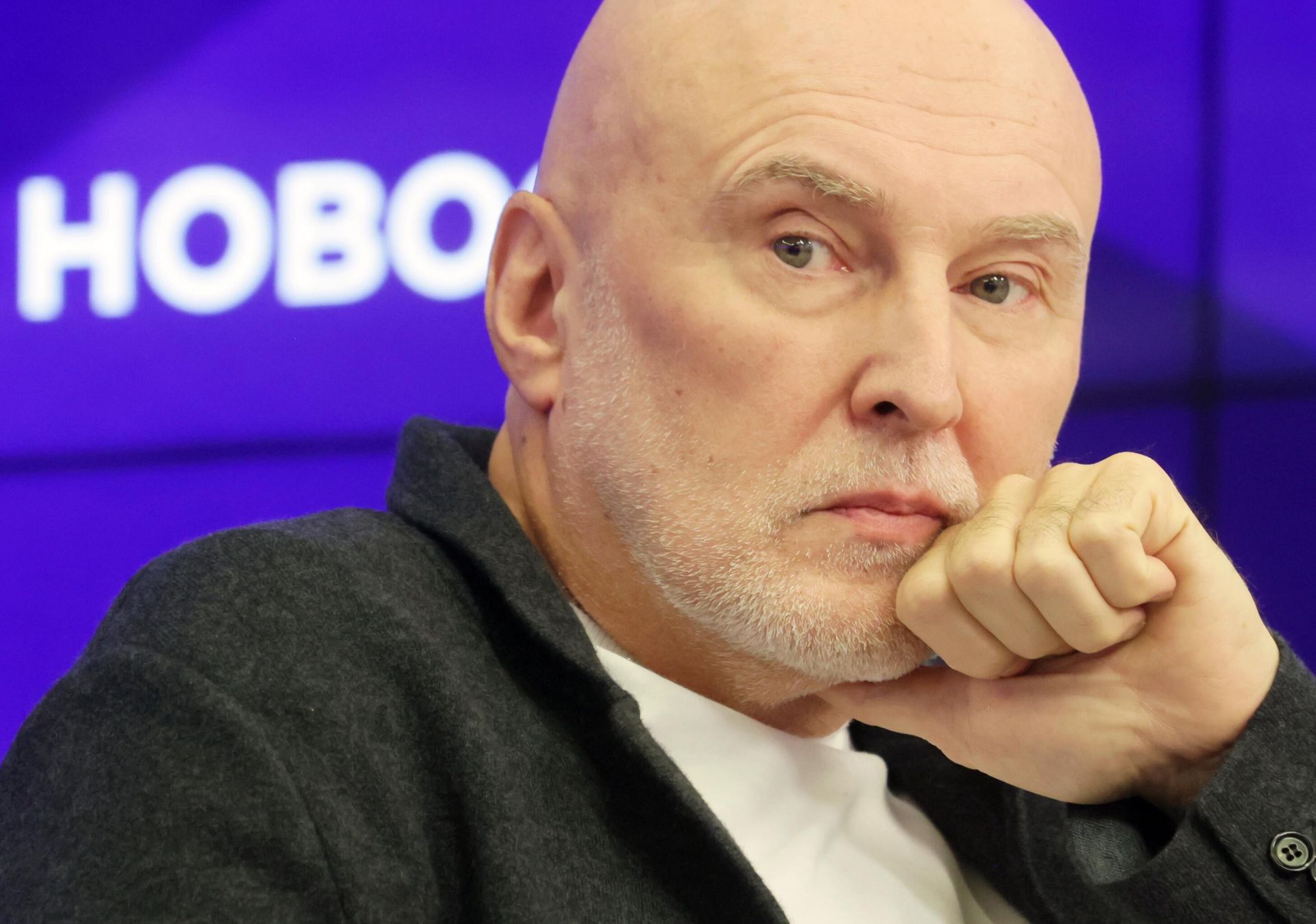 Композитор, продюсер Игорь Матвиенко на пресс-конференции, приуроченной к 35-летию группы Любэ, в Международном мультимедийном пресс-центре МИА Россия сегодня в Москве Композитор, продюсер Игорь Матвиенко на пресс-конференции, приуроченной к 35-летию группы Любэ, в Международном мультимедийном пресс-центре МИА Россия сегодня в Москве - РИА Новости, 1920, 20.02.2024