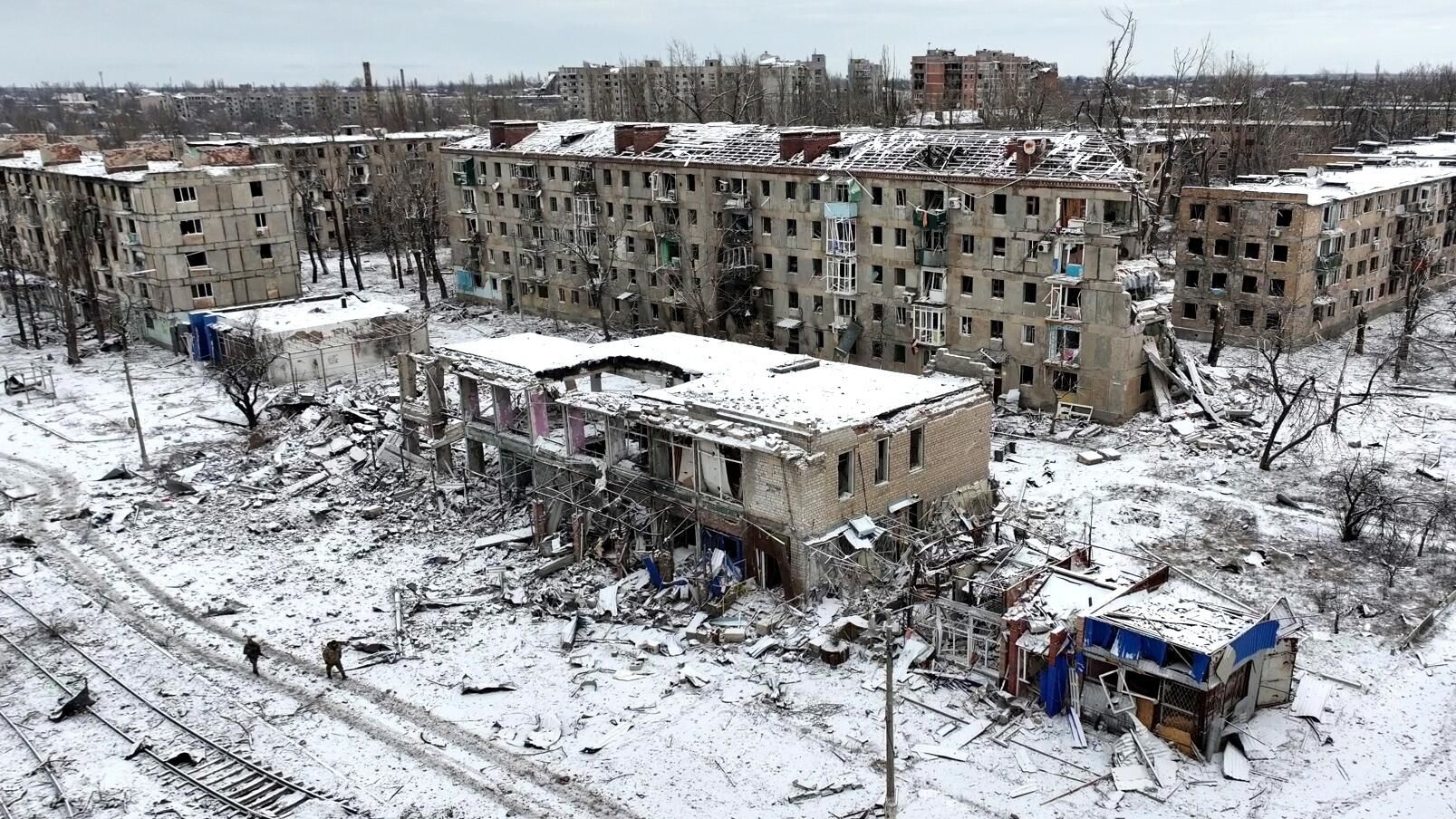 Разрушенные жилые дома на одной из улиц в Авдеевке Разрушенные жилые дома на одной из улиц в Авдеевке - РИА Новости, 1920, 21.02.2024
