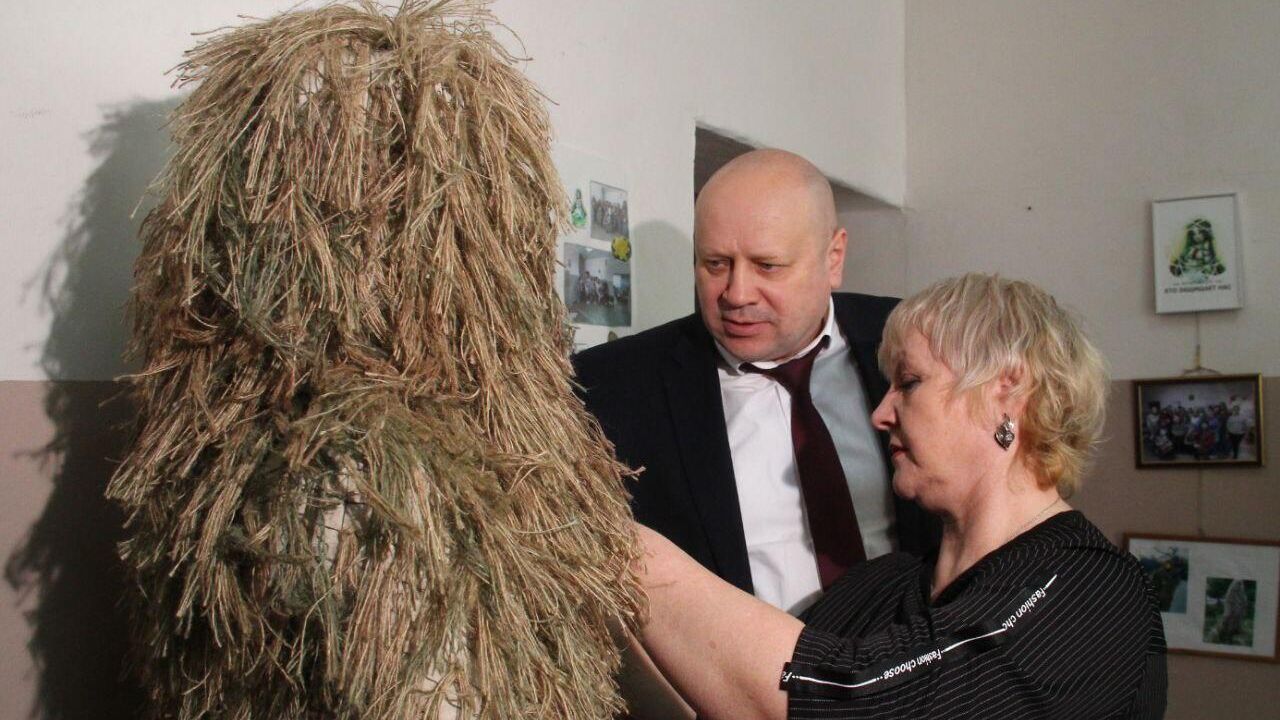 Волонтёры отряда Омские кикиморки шьют маскхалаты для бойцов в зоне СВО Волонтёры отряда Омские кикиморки шьют маскхалаты для бойцов в зоне СВО - РИА Новости, 1920, 21.02.2024