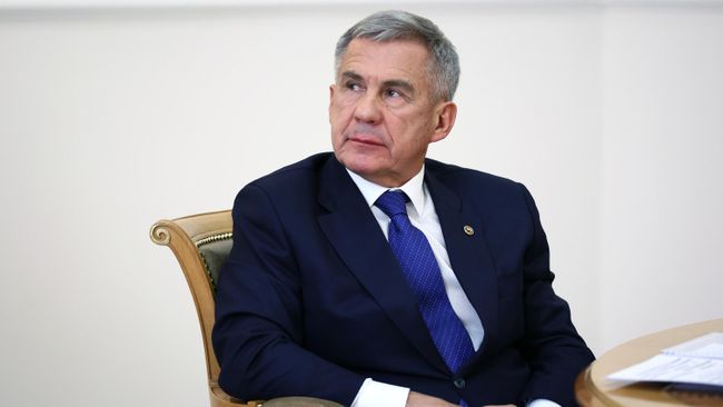 Глава Республики Татарстан Рустам Минниханов