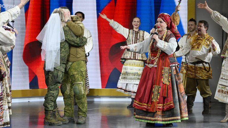 Торжественная свадебная церемония участников СВО к годовщине начала специальной военной операции Торжественная свадебная церемония участников СВО к годовщине начала специальной военной операции