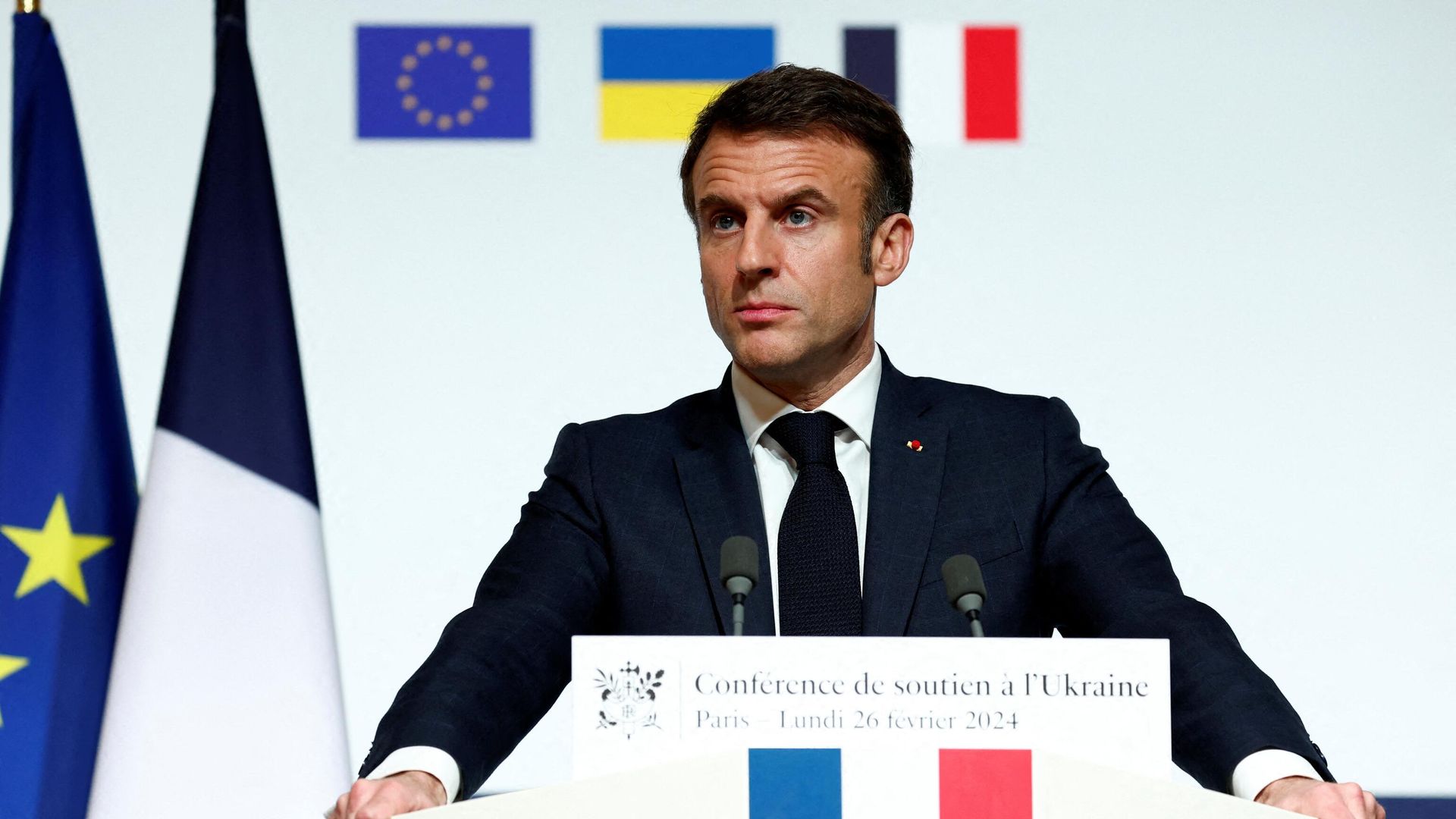 Президент Франции Эммануэль Макрон во время пресс-конференции по итогам встречи по поддержке Украины в Париже Президент Франции Эммануэль Макрон во время пресс-конференции по итогам встречи по поддержке Украины в Париже - РИА Новости, 1920, 27.02.2024