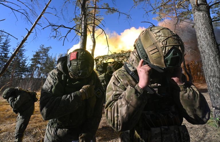 Российские военнослужащие Российские военнослужащие