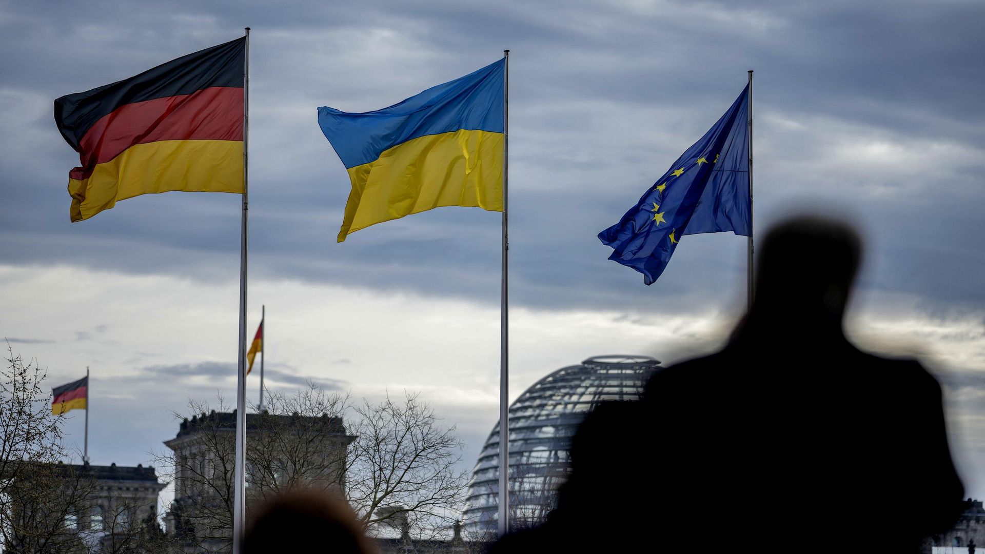 Флаги Германии, Украины и ЕС в Берлине Флаги Германии, Украины и ЕС в Берлине - РИА Новости, 1920, 11.08.2026