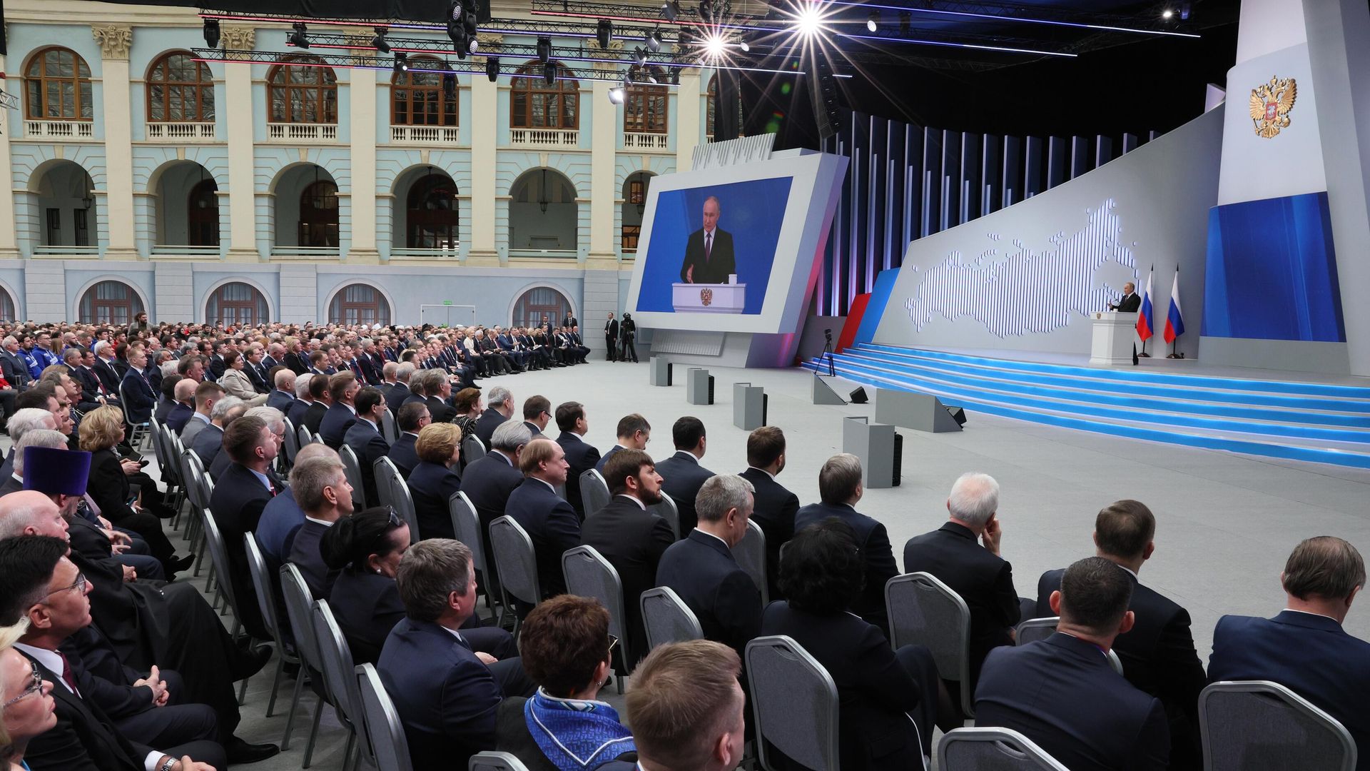 Президент РФ Владимир Путин выступает с ежегодным посланием к Федеральному собранию Президент РФ Владимир Путин выступает с ежегодным посланием к Федеральному собранию - РИА Новости, 1920, 29.02.2024