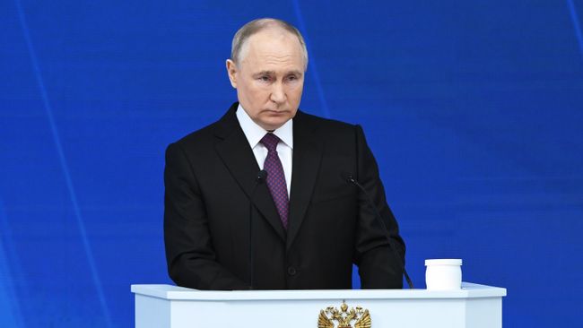 Президент России Владимир Путин обращается с посланием к Федеральному собранию