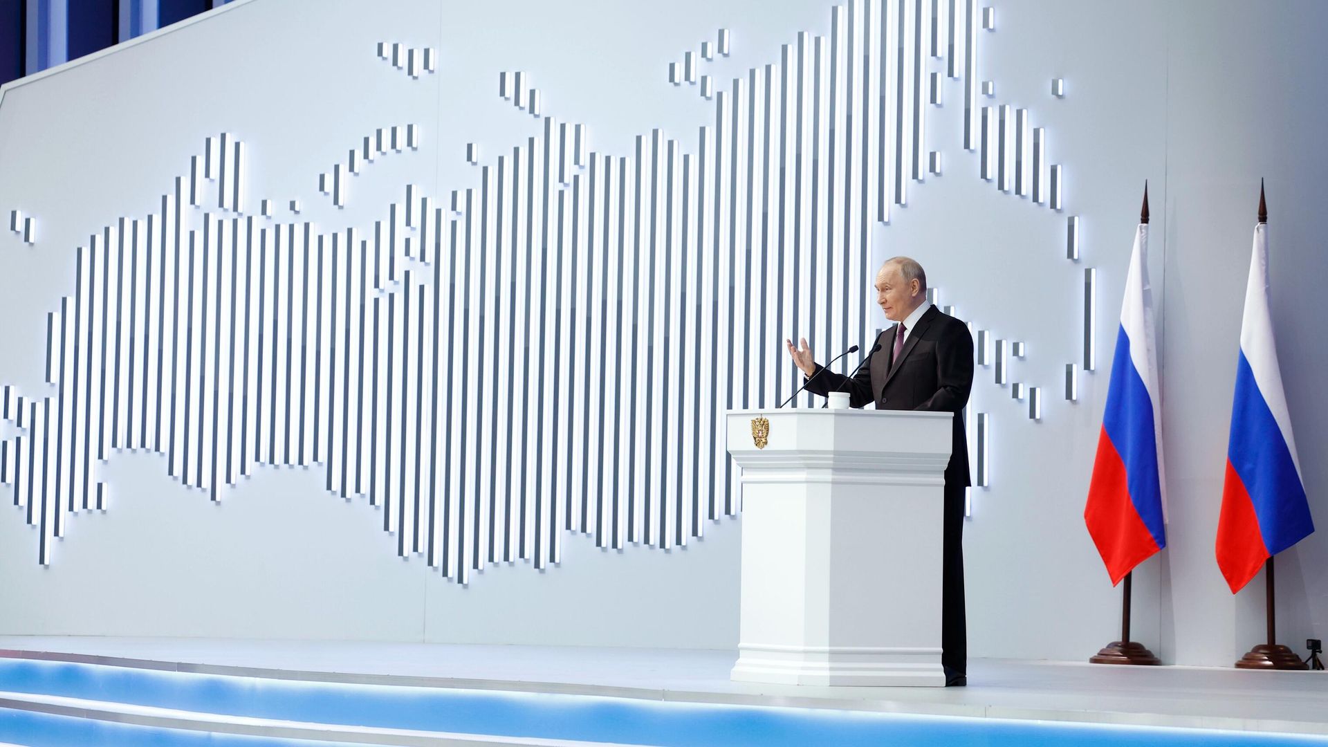 Президент РФ Владимир Путин выступает с ежегодным посланием к Федеральному собранию Президент РФ Владимир Путин выступает с ежегодным посланием к Федеральному собранию - РИА Новости, 1920, 01.03.2024