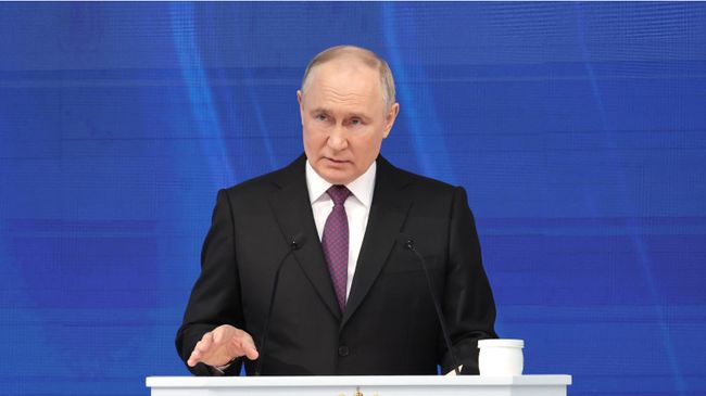 Украина повредила в Черном море более 100 судов, заявил Путин