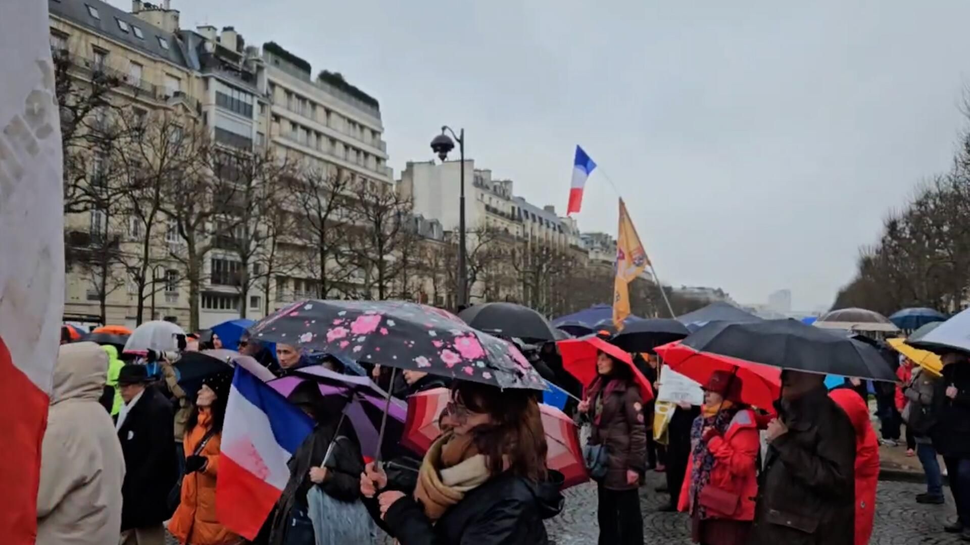 Митинг во Франции против поставок оружия Киеву и отправки военных на Украину Митинг во Франции против поставок оружия Киеву и отправки военных на Украину - РИА Новости, 1920, 02.03.2024