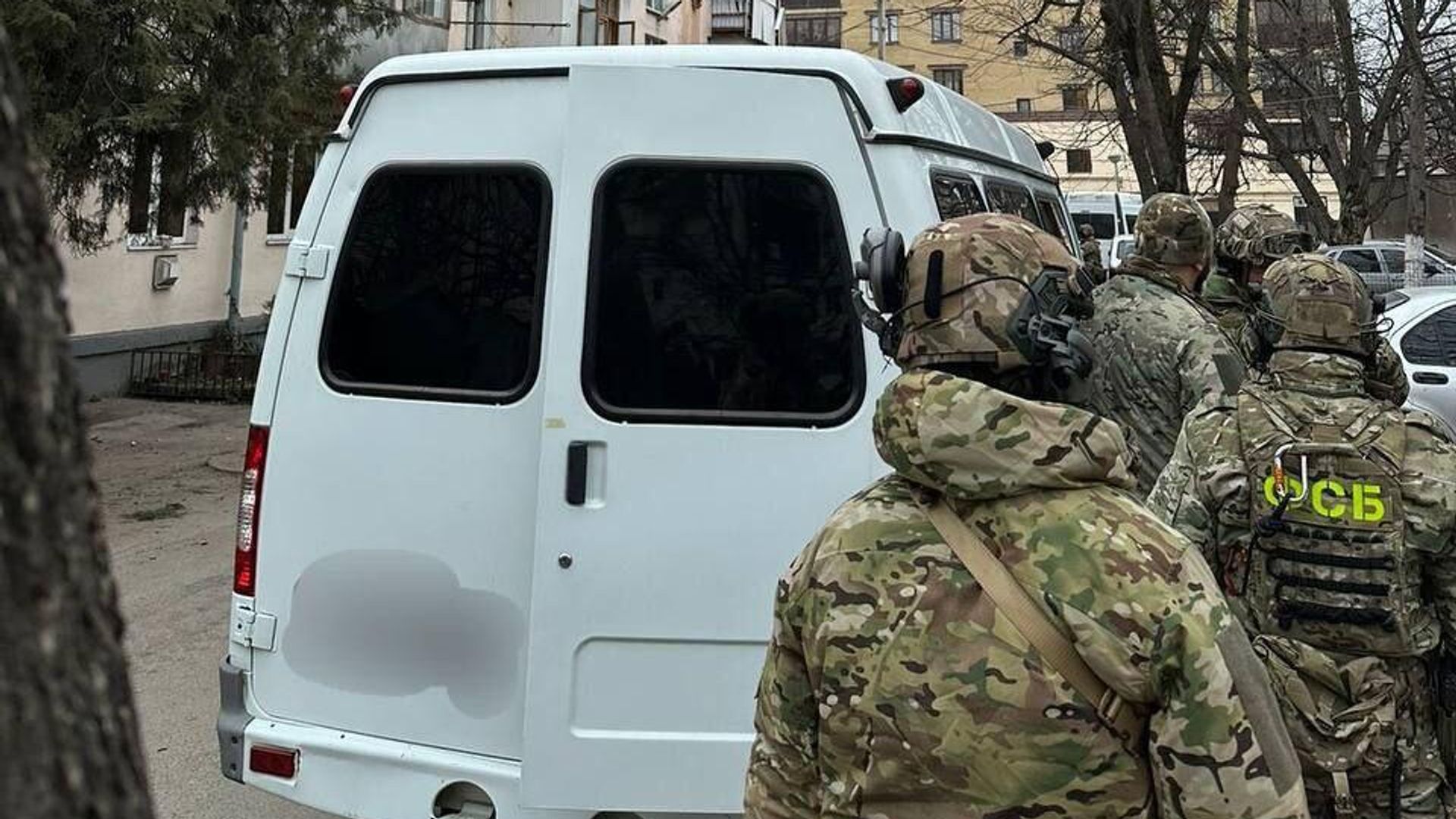 Сотрудники правоохранительных органов во время контртеррористической операции в Карабулаке - РИА Новости, 1920, 03.03.2024