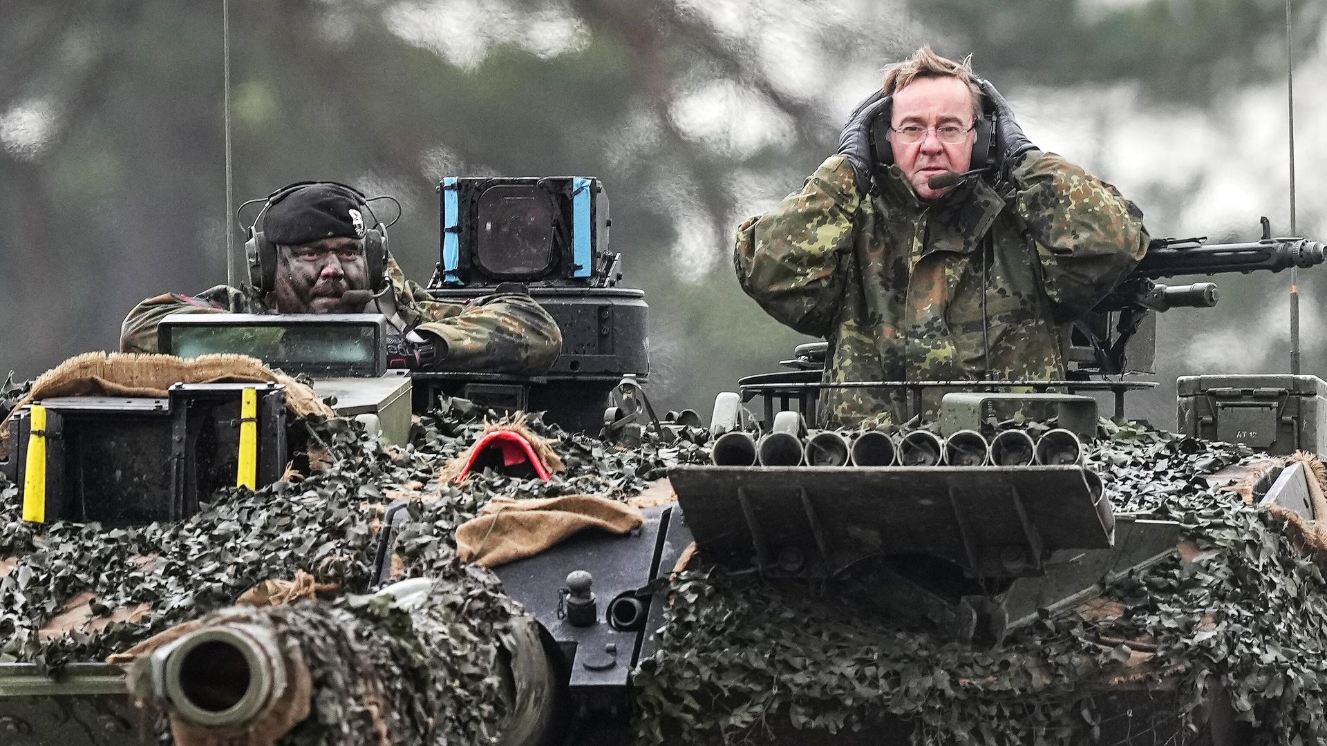 Министр обороны Германии Борис Писториус на танке Leopard 2 Министр обороны Германии Борис Писториус на танке Leopard 2 - РИА Новости, 1920, 07.06.2024