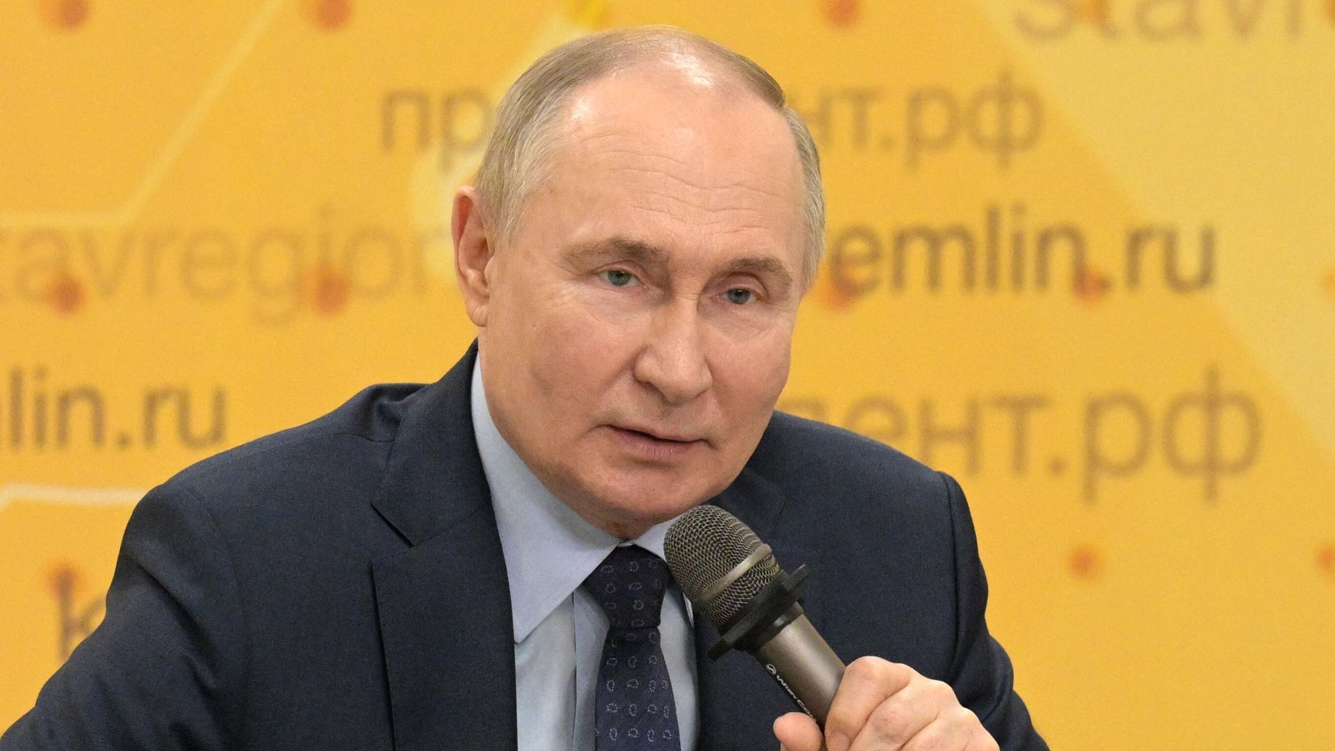 Владимир Путин во время встречи с представителями агропромышленного комплекса в Ставрополе - РИА Новости, 1920, 05.03.2024
