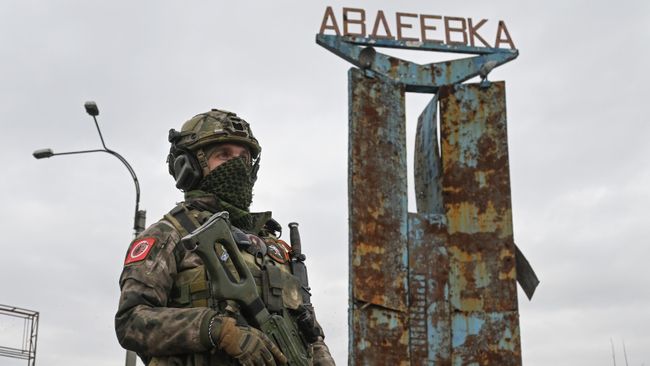 Российский военнослужащий в Авдеевке