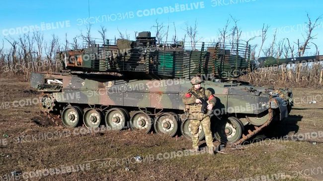 Подбитый и брошенный немецкий Leopard 2A6
