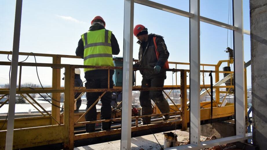 Строительство семиэтажного гостиничного комплекса в Хабаровском крае Строительство семиэтажного гостиничного комплекса в Хабаровском крае - РИА Новости, 1920, 12.03.2024