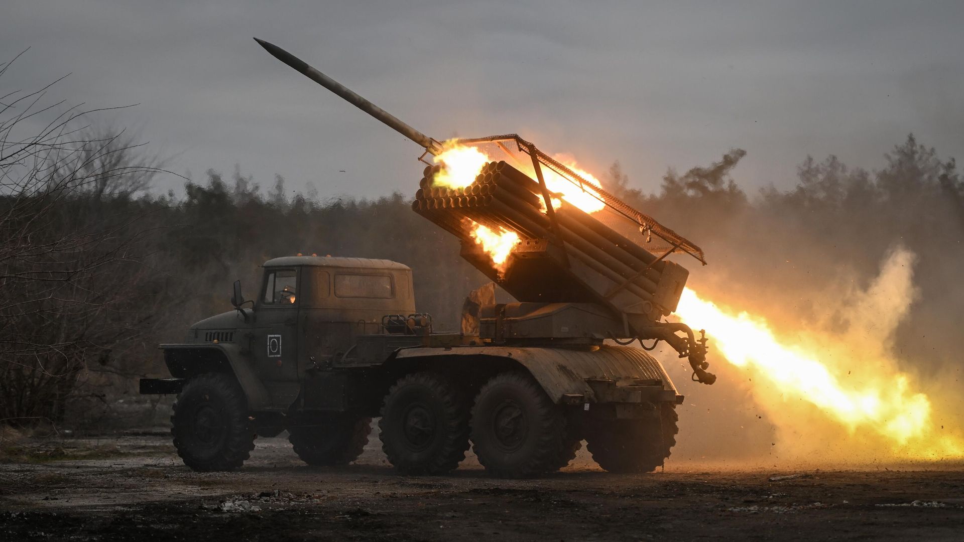 Реактивная система залпового огня БМ-21 Град Реактивная система залпового огня БМ-21 Град - РИА Новости, 1920, 29.03.2024