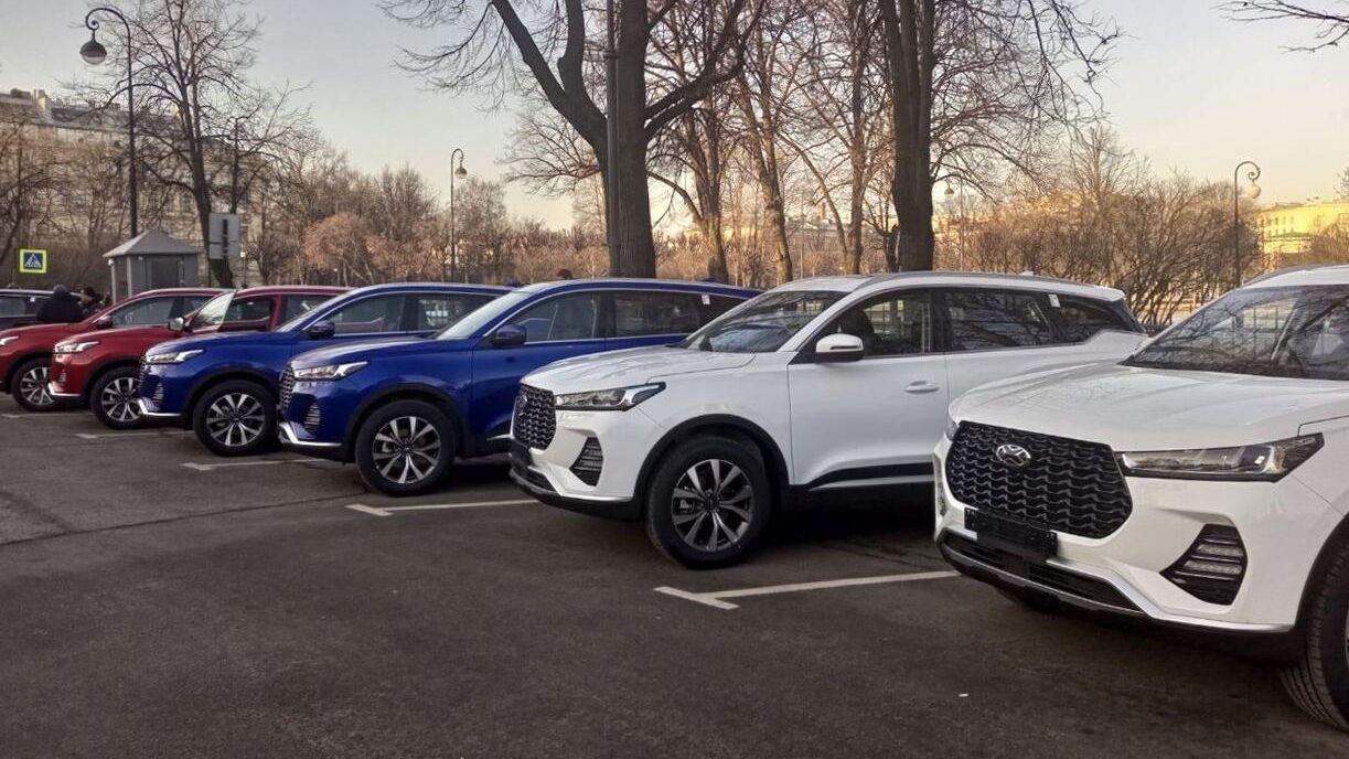 Новые модели автомобиля бренда Xcite X-Cross 7, выпущенные Автозаводом Санкт-Петербург Новые модели автомобиля бренда Xcite X-Cross 7, выпущенные Автозаводом Санкт-Петербург - РИА Новости, 1920, 13.03.2024