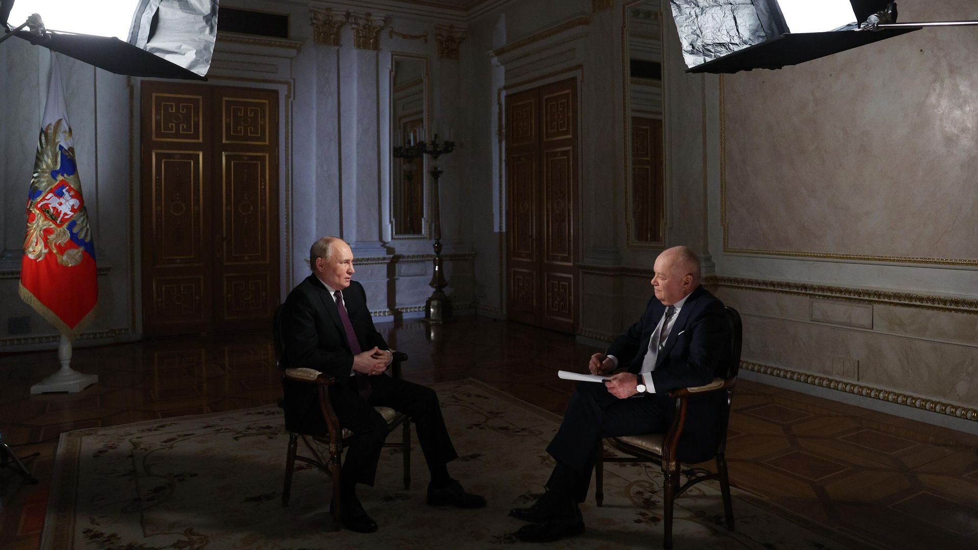 Президент РФ Владимир Путин во время интервью генеральному директору медиагруппы Россия сегодня Дмитрию Киселеву в Москве Президент РФ Владимир Путин во время интервью генеральному директору медиагруппы Россия сегодня Дмитрию Киселеву в Москве - РИА Новости, 1920, 13.03.2024