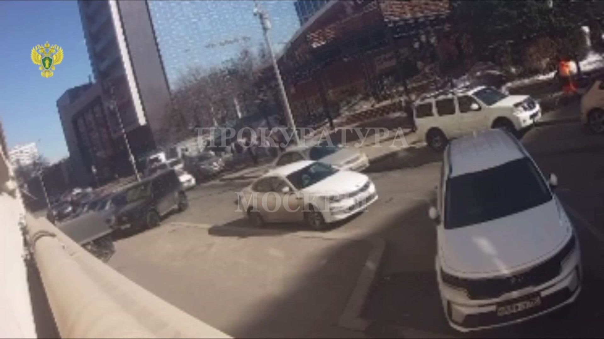 Прохожий остановил грабителя в Хамовниках Прохожий остановил грабителя в Хамовниках - РИА Новости, 1920, 16.03.2024