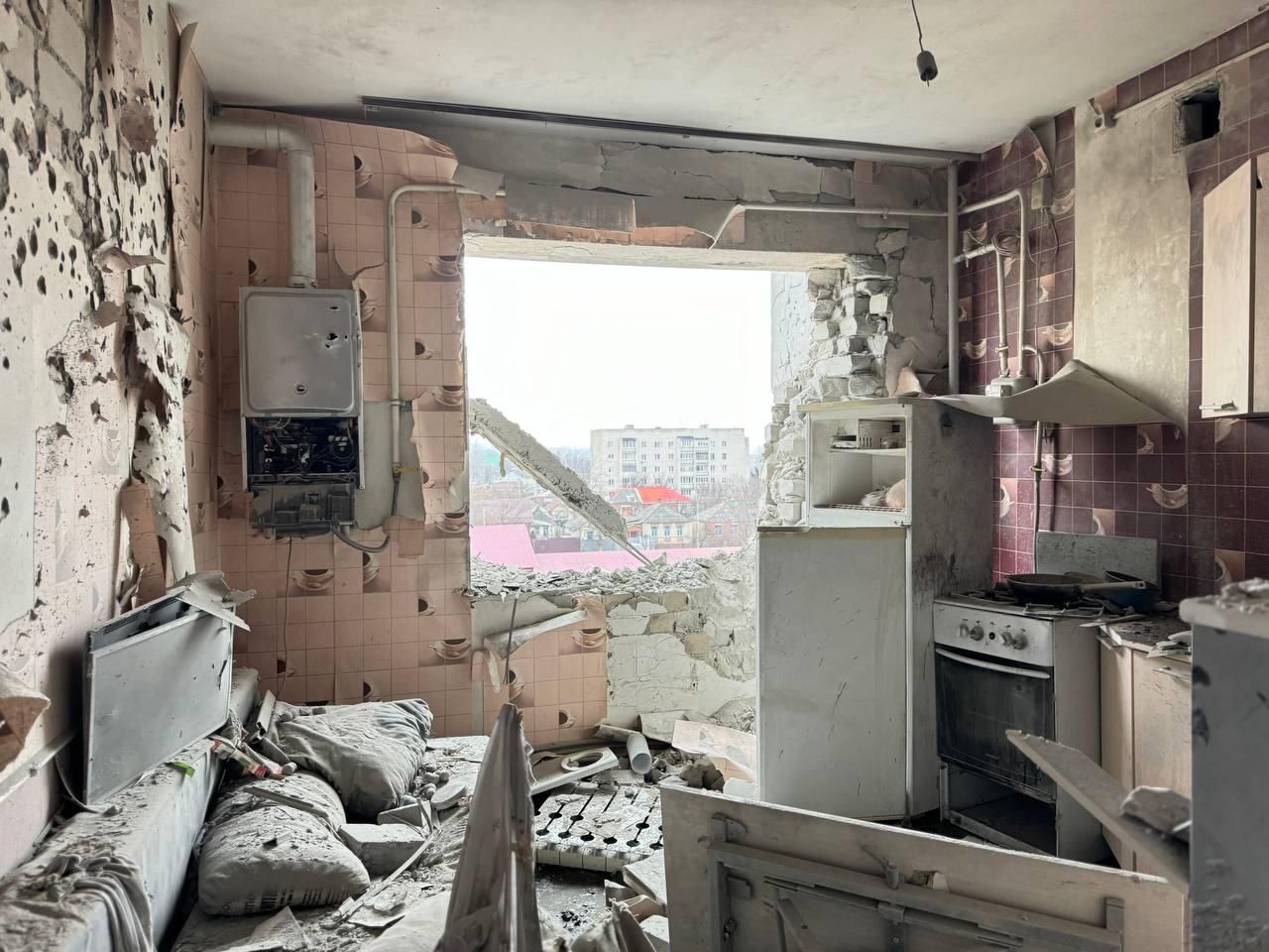 Последствия обстрела Белгорода Последствия обстрела Белгорода - РИА Новости, 1920, 17.03.2024
