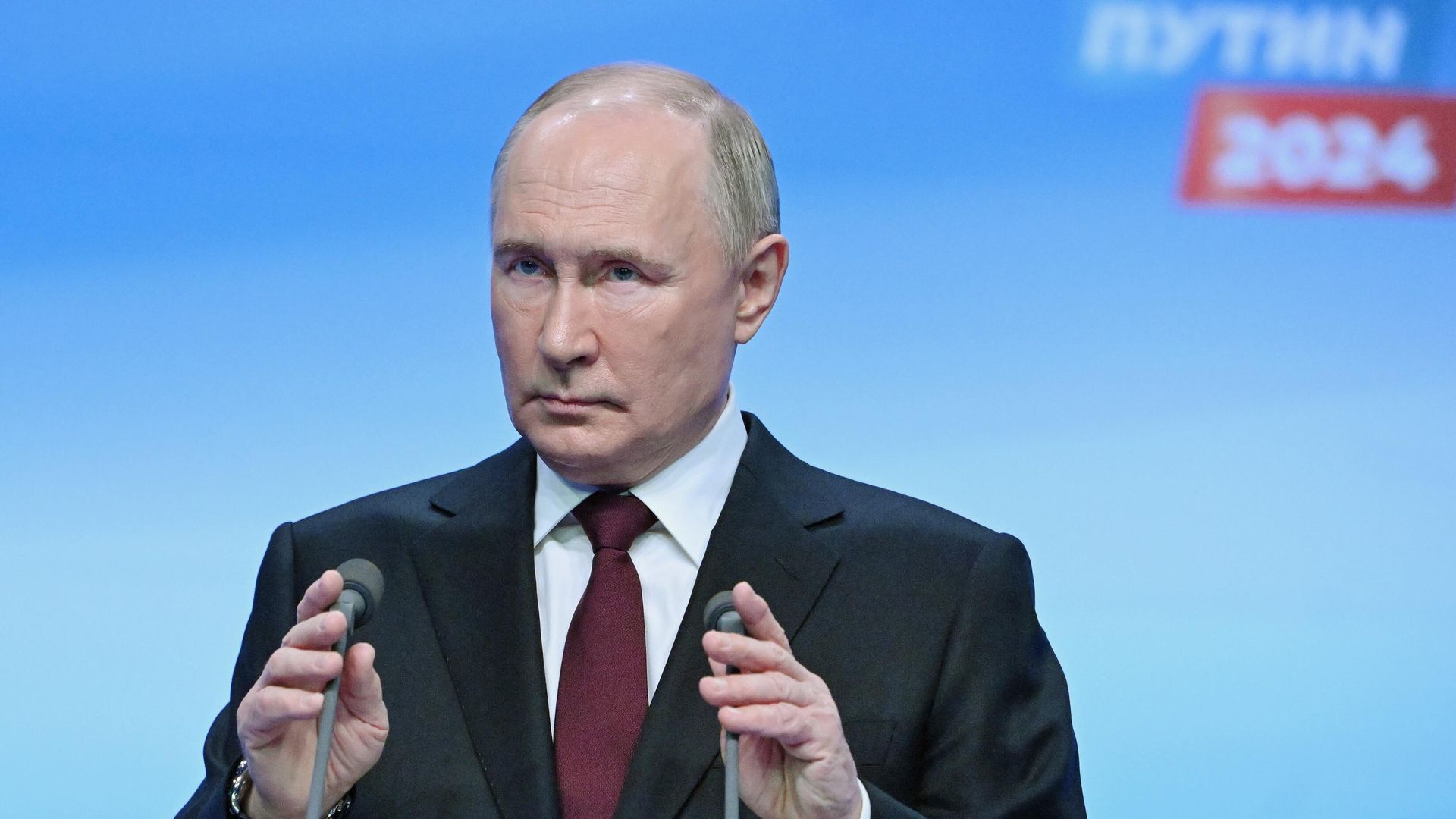 Кандидат в президенты РФ, действующий президент РФ Владимир Путин выступает перед журналистами в своем избирательном штабе Кандидат в президенты РФ, действующий президент РФ Владимир Путин выступает перед журналистами в своем избирательном штабе - РИА Новости, 1920, 18.03.2024