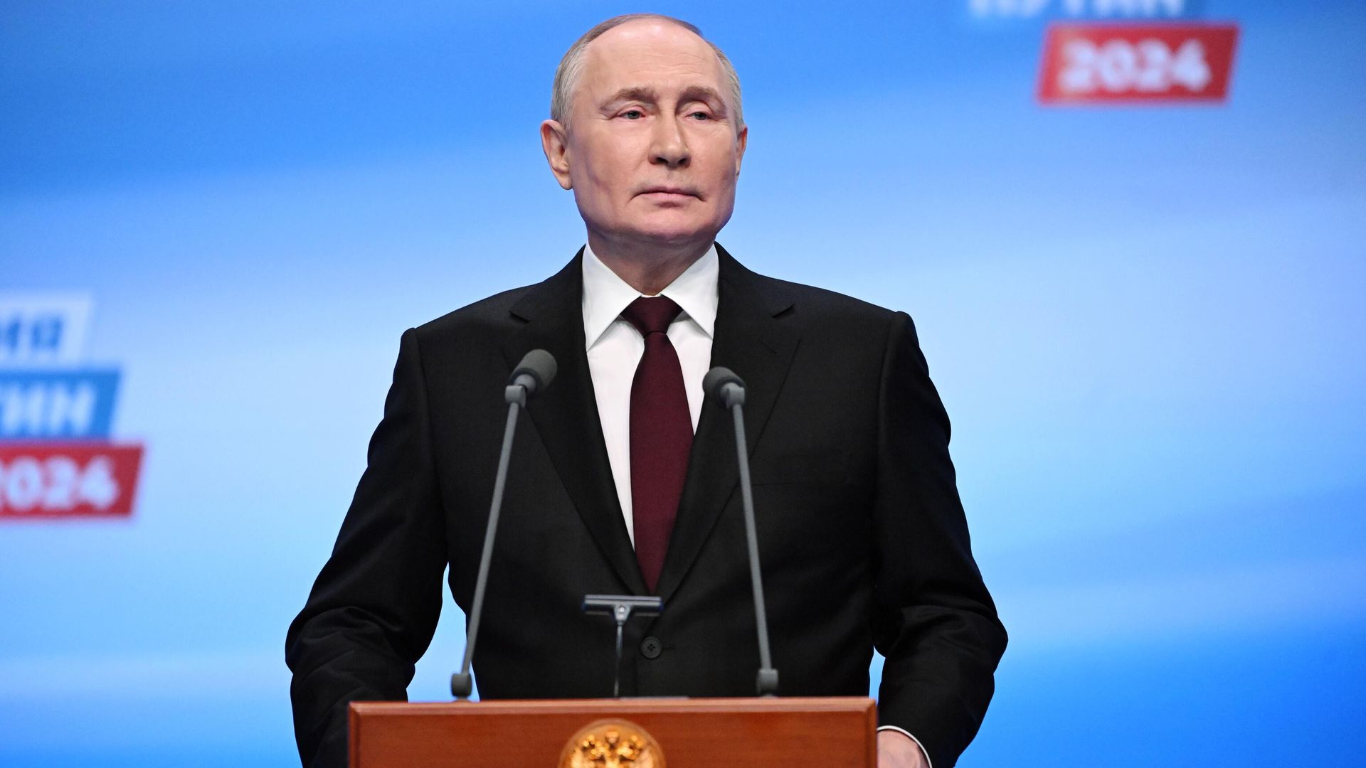 Кандидат в президенты РФ, действующий президент РФ Владимир Путин выступает перед журналистами в своем избирательном штабе Кандидат в президенты РФ, действующий президент РФ Владимир Путин выступает перед журналистами в своем избирательном штабе - РИА Новости, 1920, 18.03.2024
